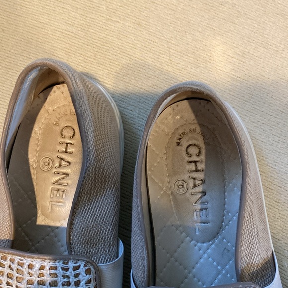 Chanel - Picture 7 of 10